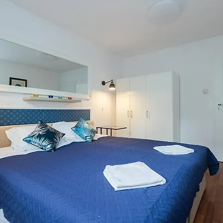 Unit By Metro Rondo Onz Short Rent Idealne Na W Warszawie Апартаменты