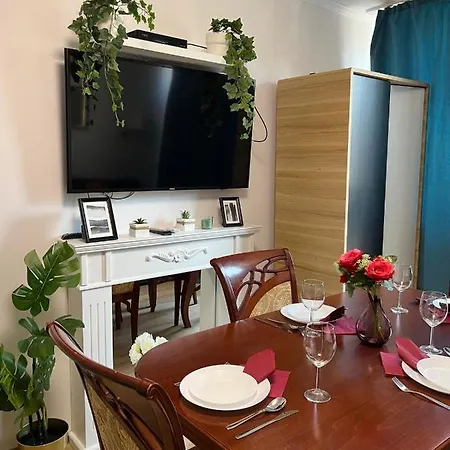 Apartment Unit By Metro Rondo Onz Short Rent Idealne Na W Warszawie *