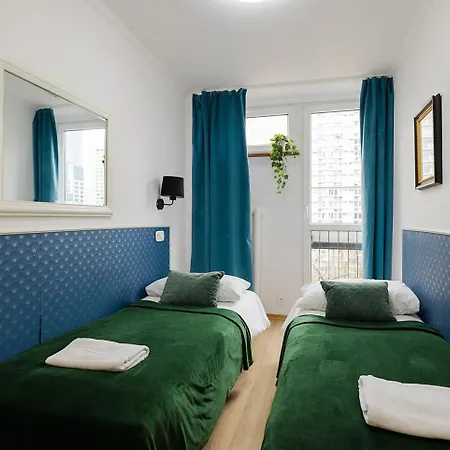Unit By Metro Rondo Onz Short Rent Idealne Na W Warszawie * 바르샤바