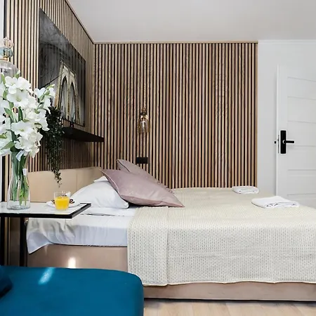 Unit By Metro Rondo Onz Short Rent Idealne Na W Warszawie Warschau