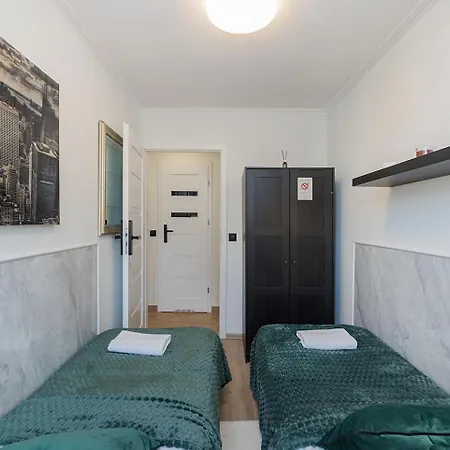 Unit By Metro Rondo Onz Short Rent Idealne Na W Warszawie Warschau