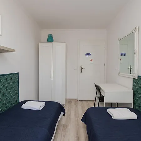 Unit By Metro Rondo Onz Short Rent Idealne Na W Warszawie Appartement