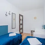 Unit By Metro Rondo Onz Short Rent Idealne Na W Warszawie