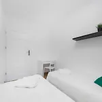 Unit By Metro Rondo Onz Short Rent Idealne Na W Warszawie Apartmán