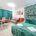 Unit By Metro Rondo Onz Short Rent Idealne Na W Warszawie Apartmán Varšava