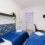 Apartmán Unit By Metro Rondo Onz Short Rent Idealne Na W Warszawie Varšava