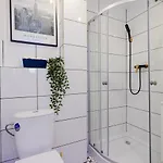 Apartmán Unit By Metro Rondo Onz Short Rent Idealne Na W Warszawie *