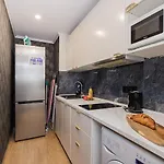 Unit By Metro Rondo Onz Short Rent Idealne Na W Warszawie *