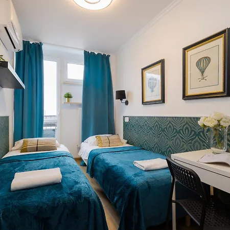 Unit By Metro Rondo Onz Short Rent Idealne Na W Warszawie Apartmán Varšava