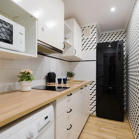 Apartmán Unit By Metro Rondo Onz Short Rent Idealne Na W Warszawie