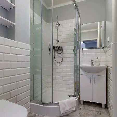Unit By Metro Rondo Onz Short Rent Idealne Na W Warszawie Warschau