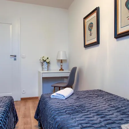 Unit By Metro Rondo Onz Short Rent Idealne Na W Warszawie Appartement *