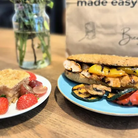 Unit By Metro Rondo Onz Short Rent Idealne Na W Warszawie * 바르샤바